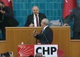 CHP grup toplantısı'nda mikrofon krizi