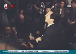 Yürüyeceksin millet yürüyecek arkandan