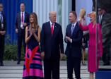 Trump'tan bir tokalaşma krizi daha