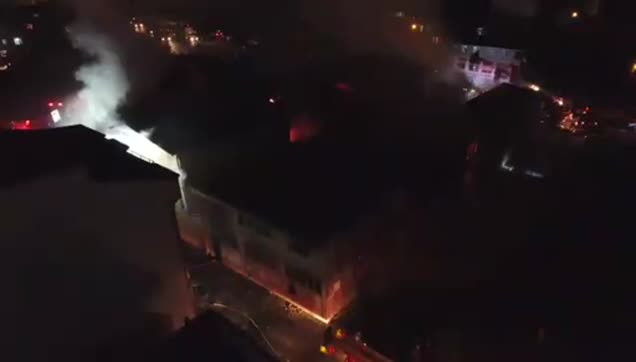 Arnavutköy'de fabrikada korkutan yangın-1