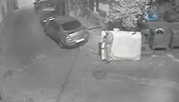 Beyoğlu'nda vahşet! Kediye işkence yapıp öldürdü
