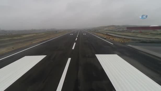 Üçüncü havalimanının biten pisti inişlere hazır!