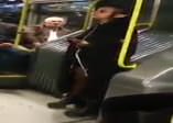Bu yolcu Metrobüs'te herkesi şoke etti!