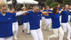 CHP’lilerden Sağlık Şenliği’nde Sirtaki rezaleti